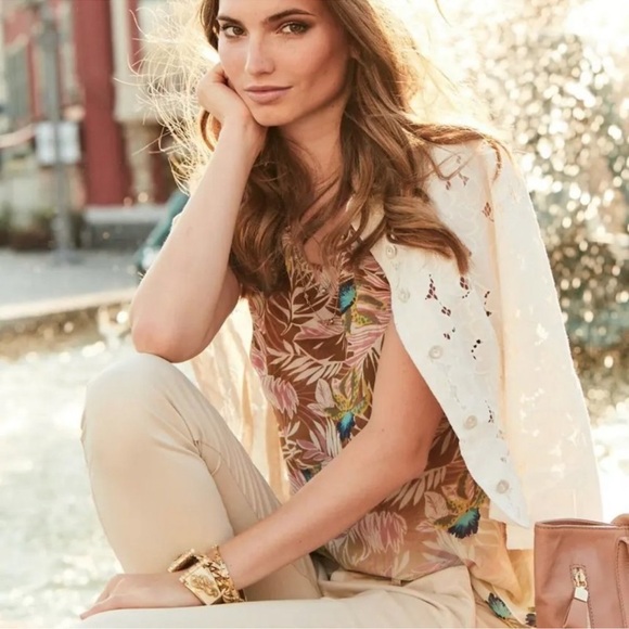 CAbi Parlor Top w/ tropical floral leaf & peacock feather print Style# 5216 Sz M - Picture 7 of 14